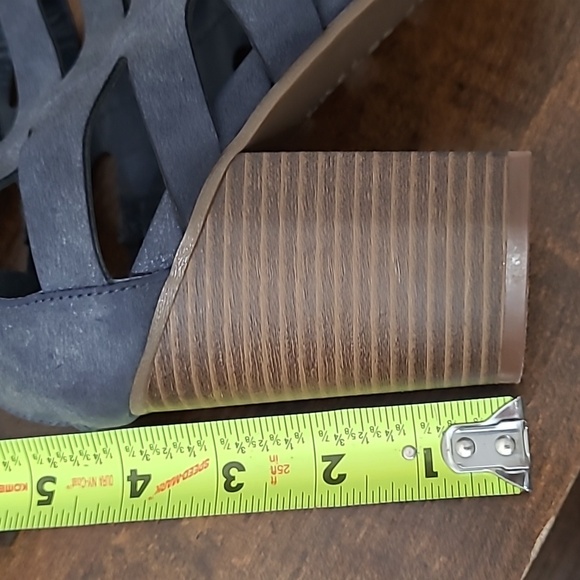 Indigo Rd open-toe strappy heeled sandals size 9 - Picture 13 of 13